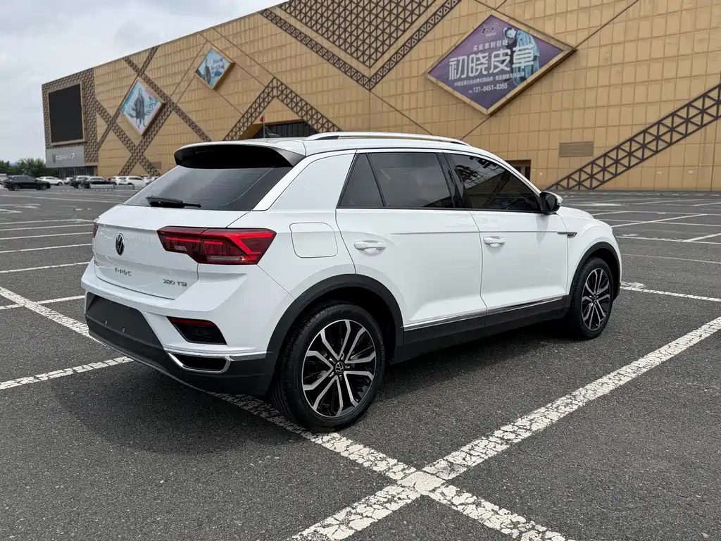 Volkswagen T-Roc 2021 — фото 4