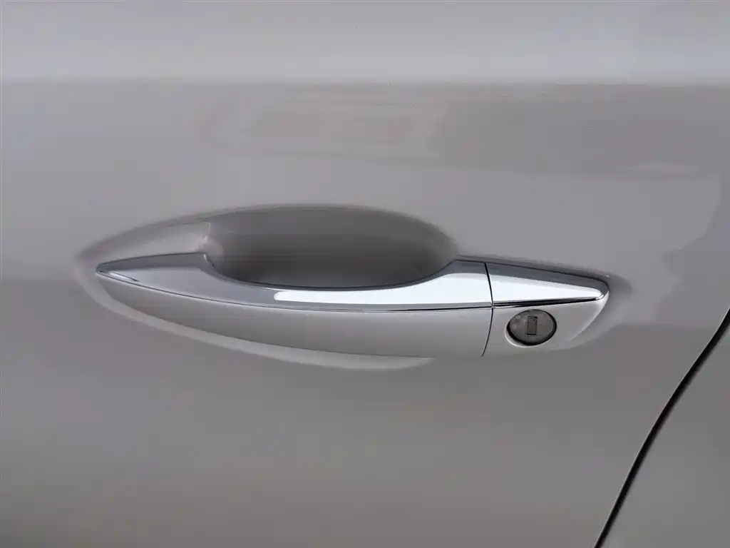 Peugeot 308 2017 — фото 18