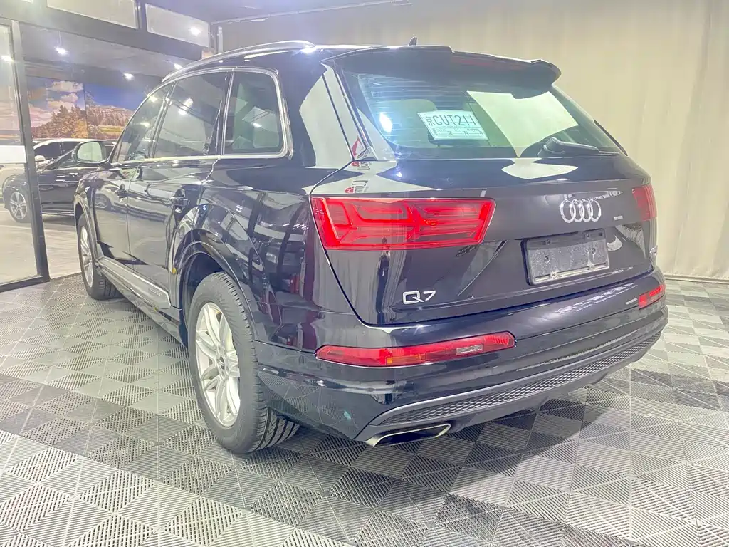 Audi Q7 2017 — фото 6