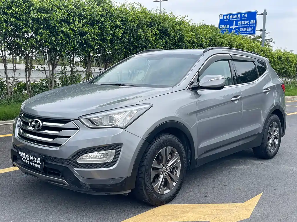 Hyundai Santa Fe 2013