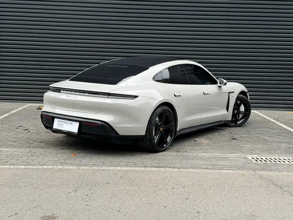 Porsche Taycan 2020 — фото 5