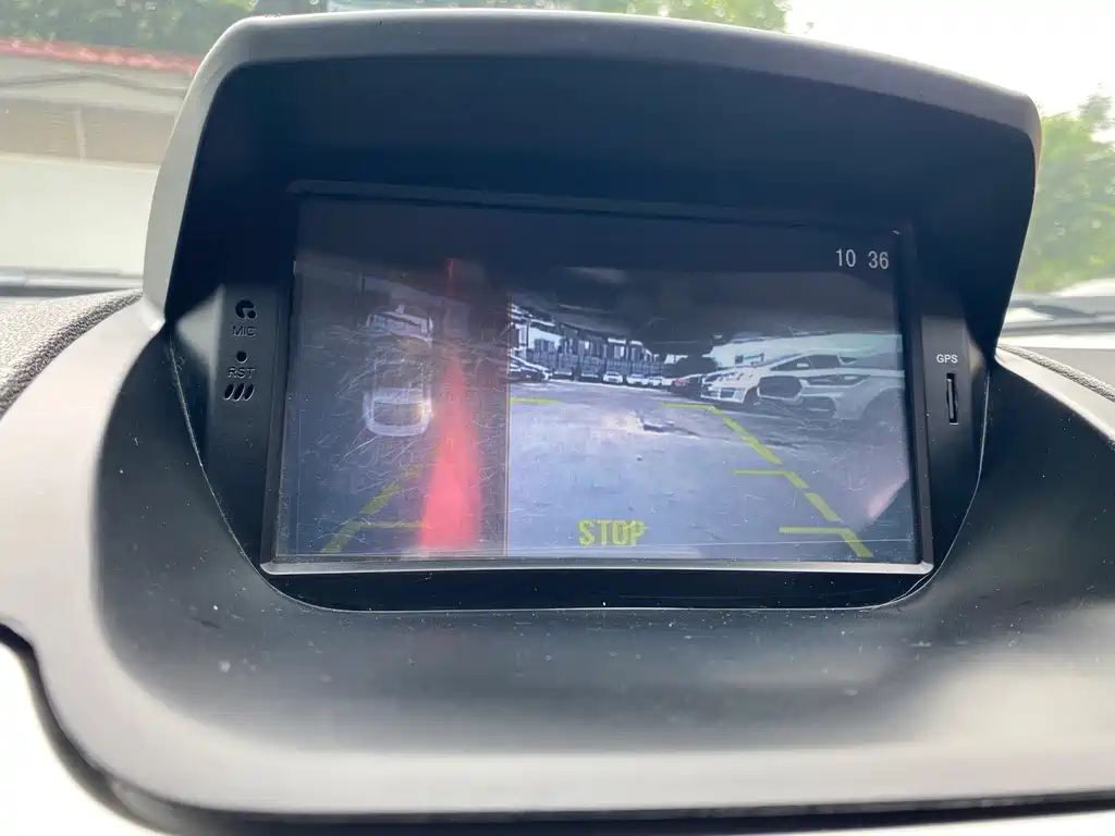 Ford Ecosport 2014 — фото 15
