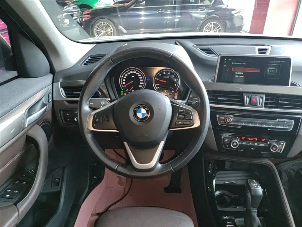 BMW X1 2019 — фото 10