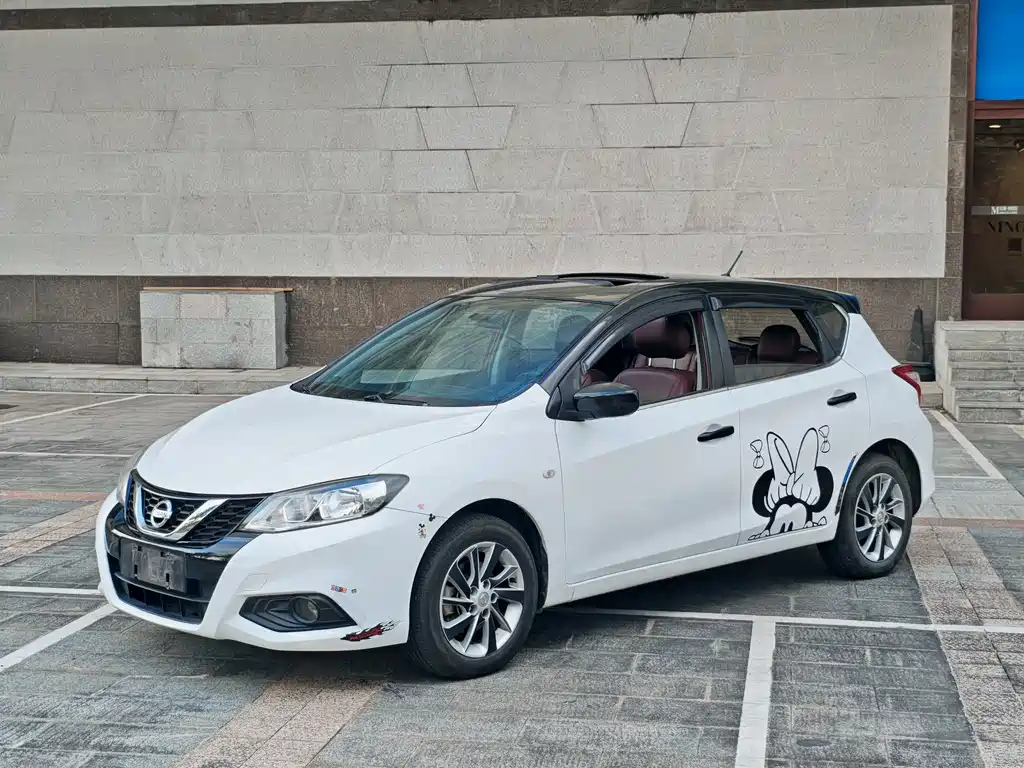 Nissan Tiida 2018 — фото 1