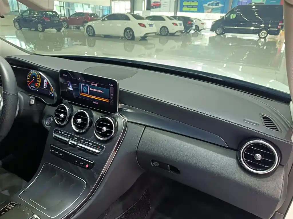 Mercedes-Benz C-Class 2020