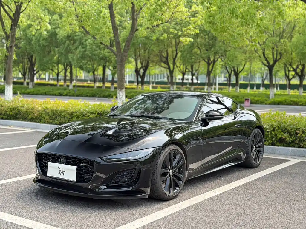Jaguar F-TYPE 2021