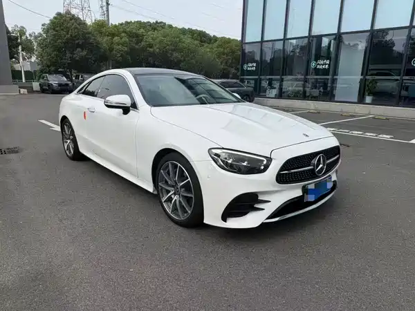Mercedes-Benz E-Class 2023