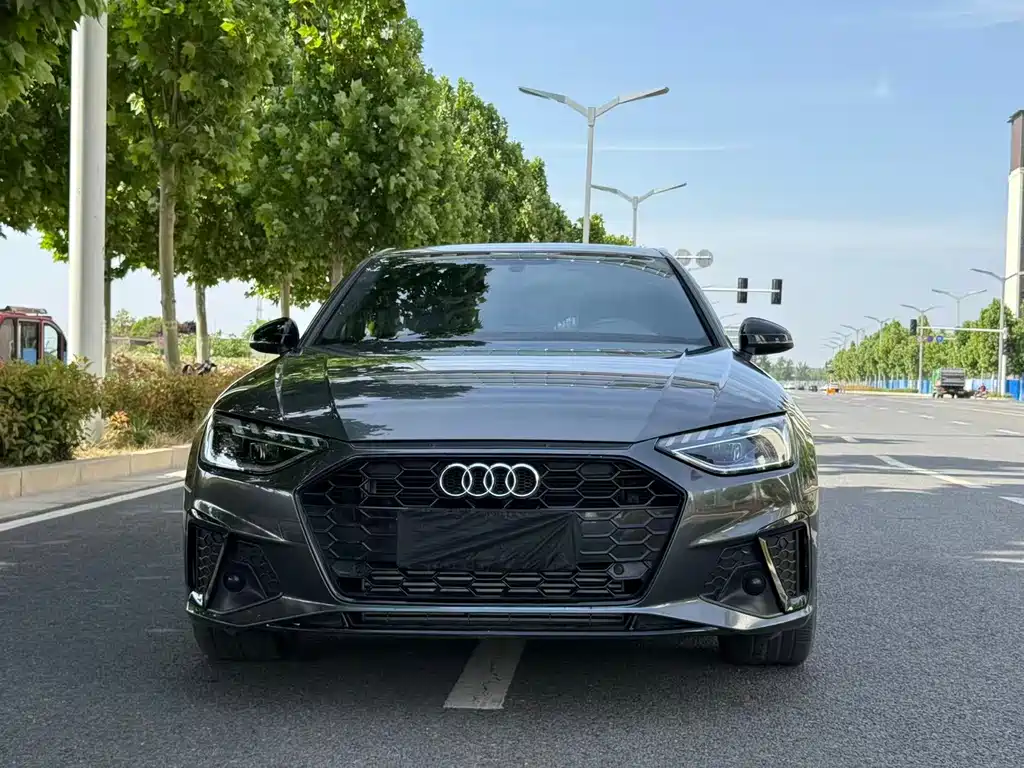 Audi A4L 2023 — фото 2