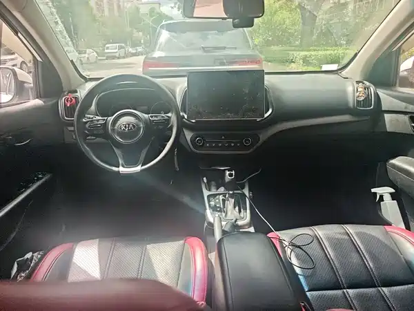 Kia KX3 2015