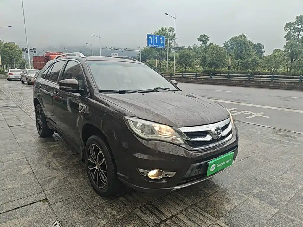 BYD S7 2015 — фото 4