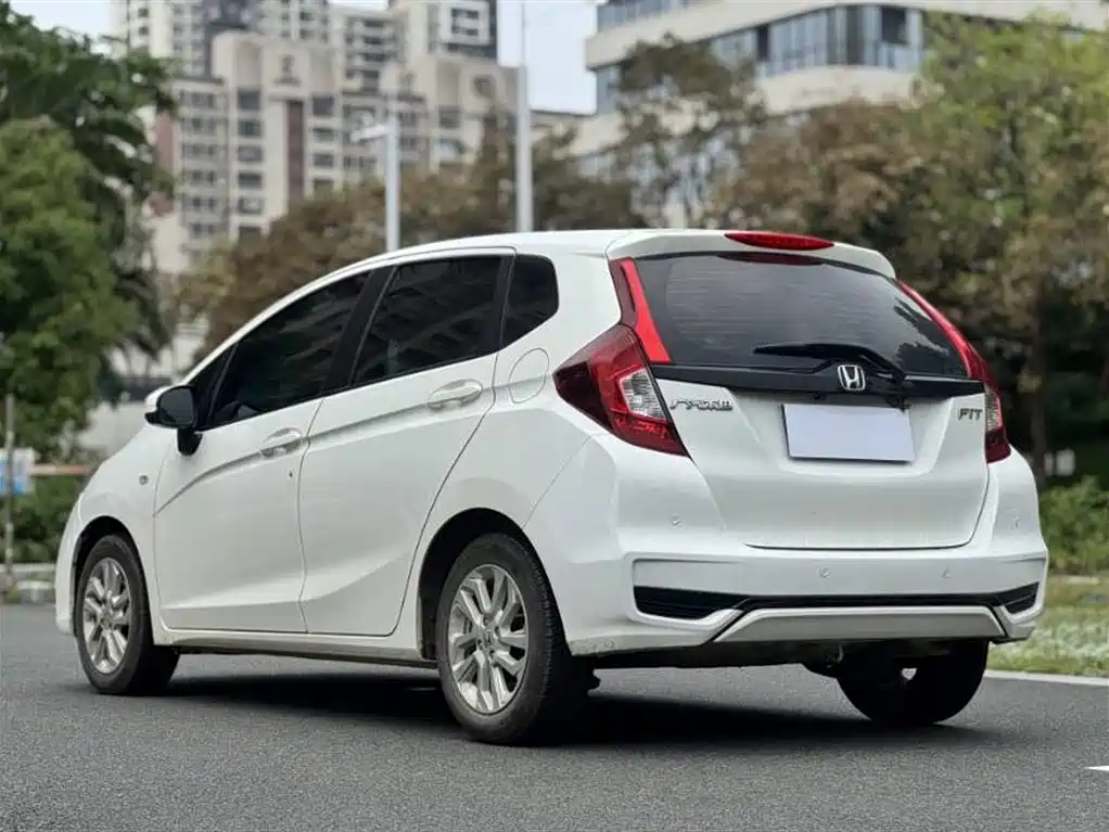 Honda Fit 2018 — фото 7