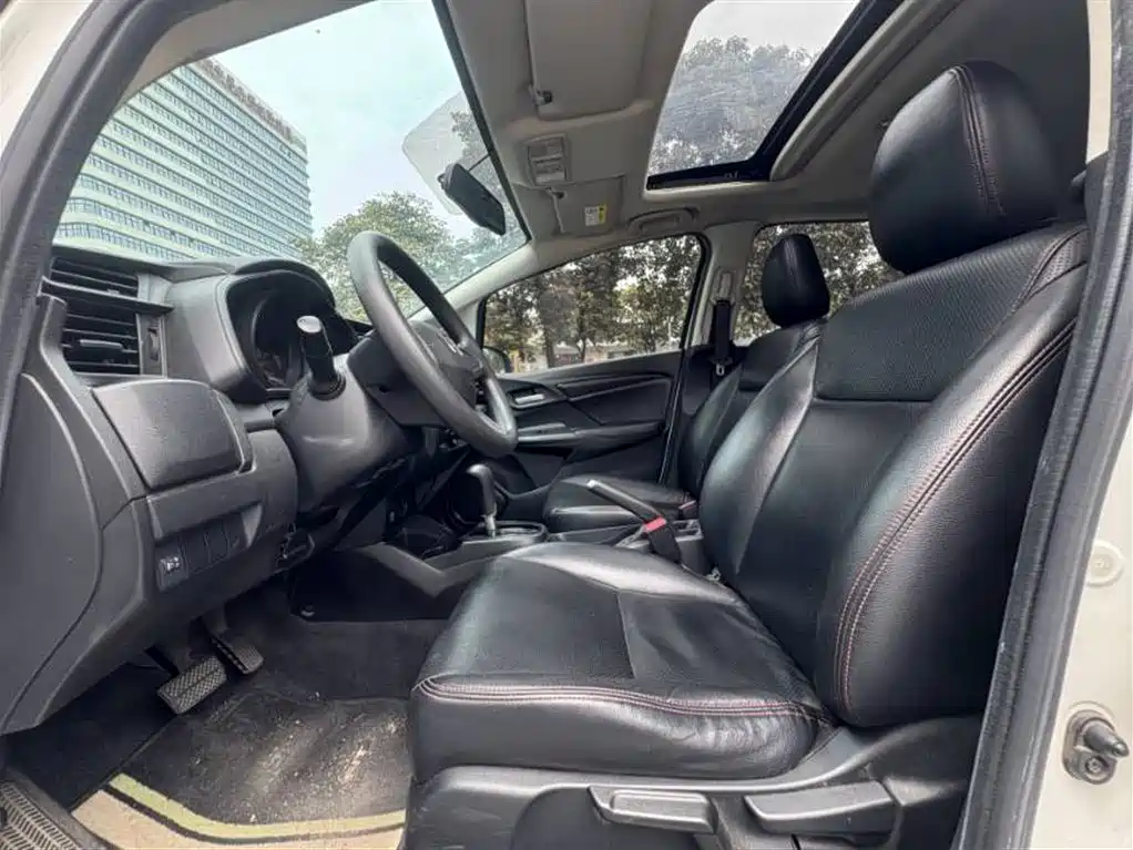 Honda Fit 2018 — фото 4