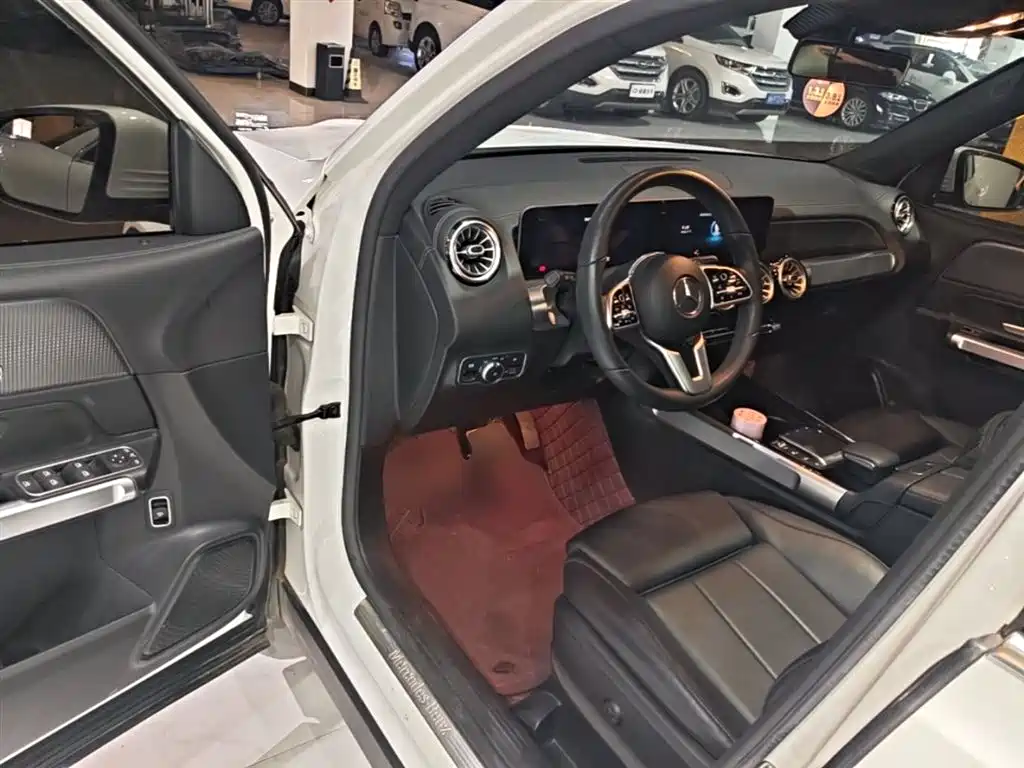 Mercedes-Benz GLB 2020 — фото 16