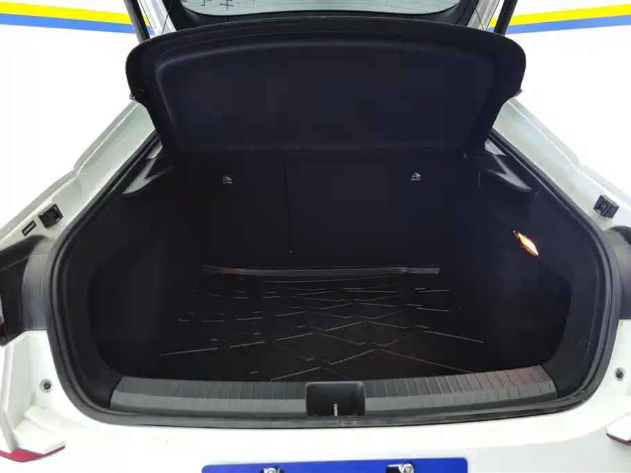 Volkswagen Lamando 2025 — фото 4