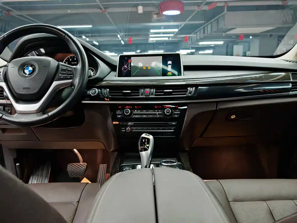 BMW X5 2015 — фото 17