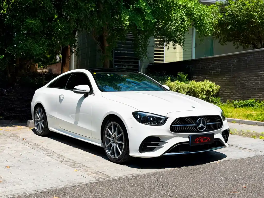Mercedes-Benz E-Class 2022 — фото 2