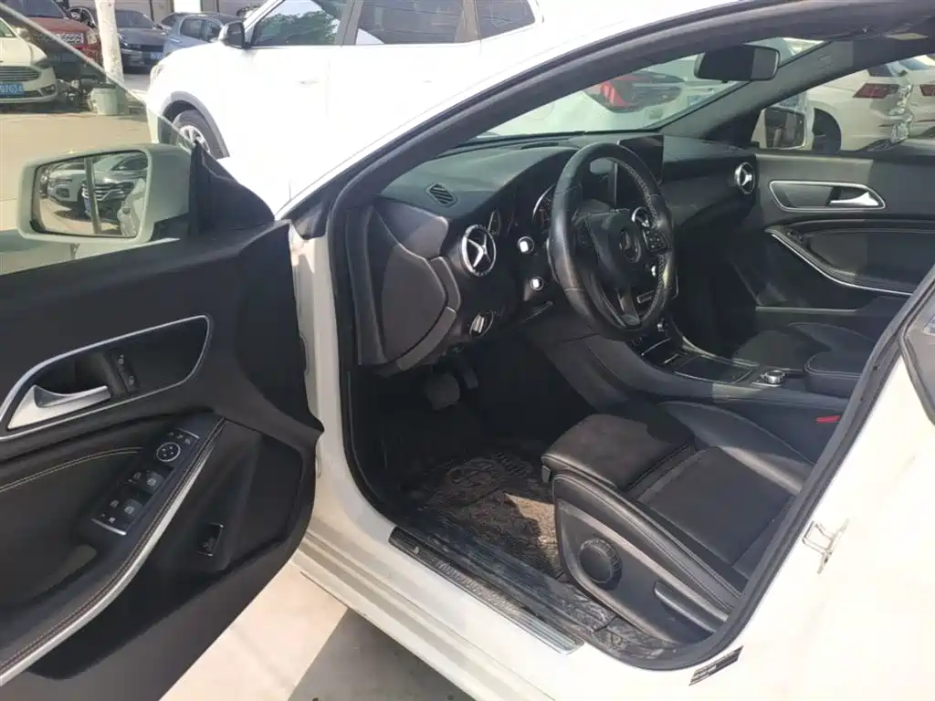 Mercedes-Benz CLA 2018 — фото 16