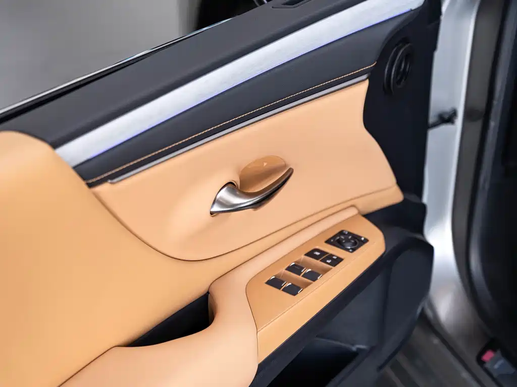 Lexus ES 2025 — фото 18