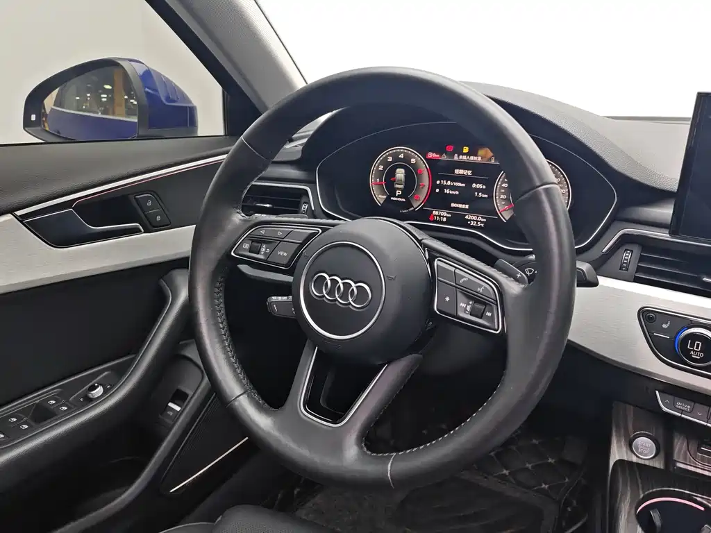 Audi A4L 2021 — фото 16