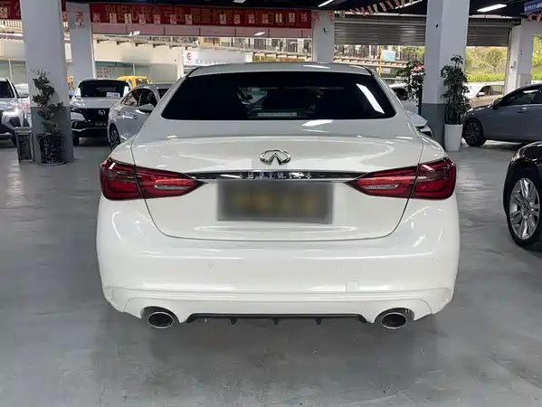 Infiniti Q50L 2018