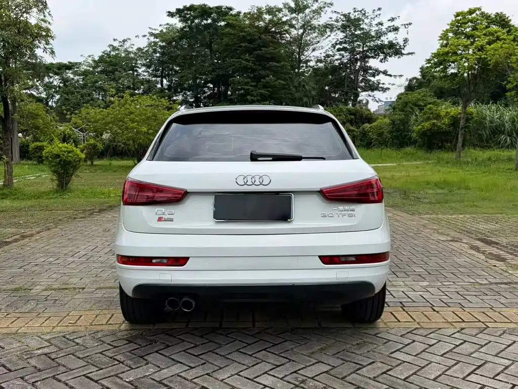 Audi Q3 2017 — фото 15