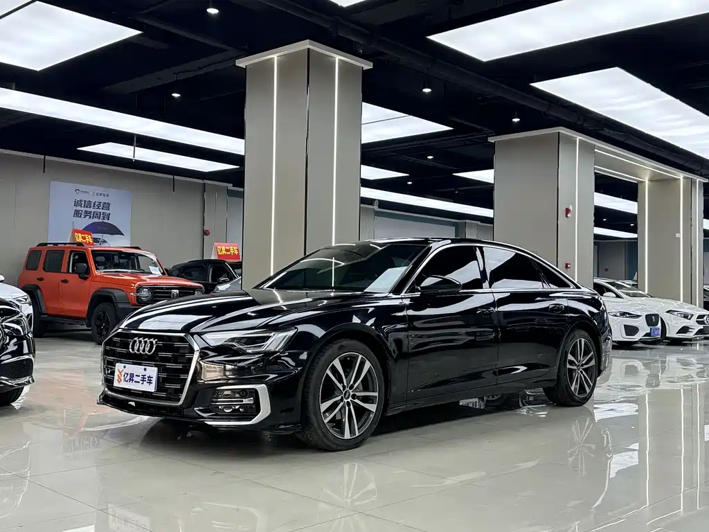 Audi A6L 2023 — фото 1