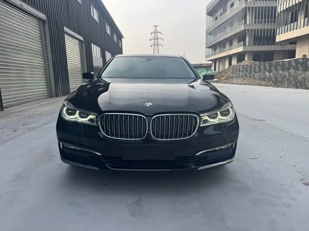 BMW 7 Series 2016 — фото 2