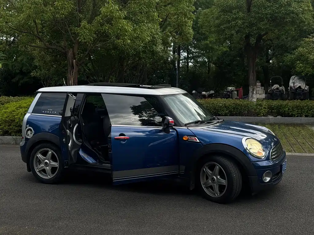 MINI Clubman 2009
