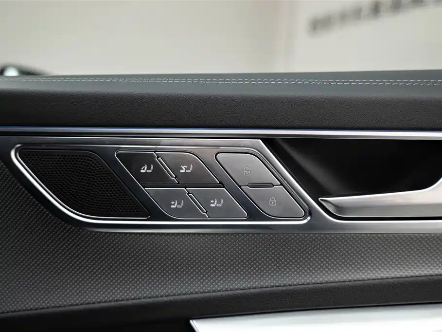 Audi A7L 2026 — фото 20