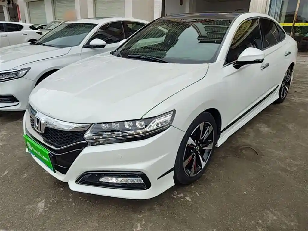 Honda Spirior 2015 — фото 1