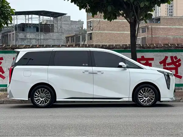 GAC Trumpchi M8 2023