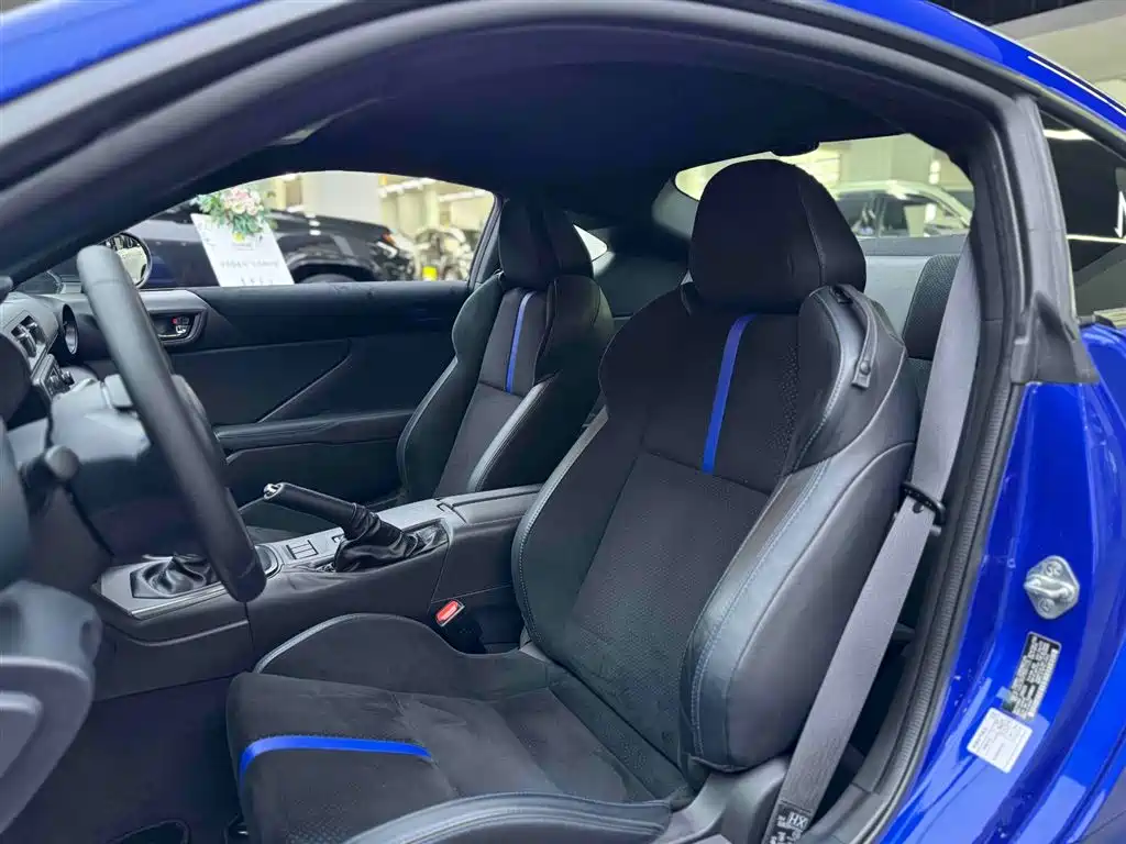 Subaru BRZ 2023 — фото 12