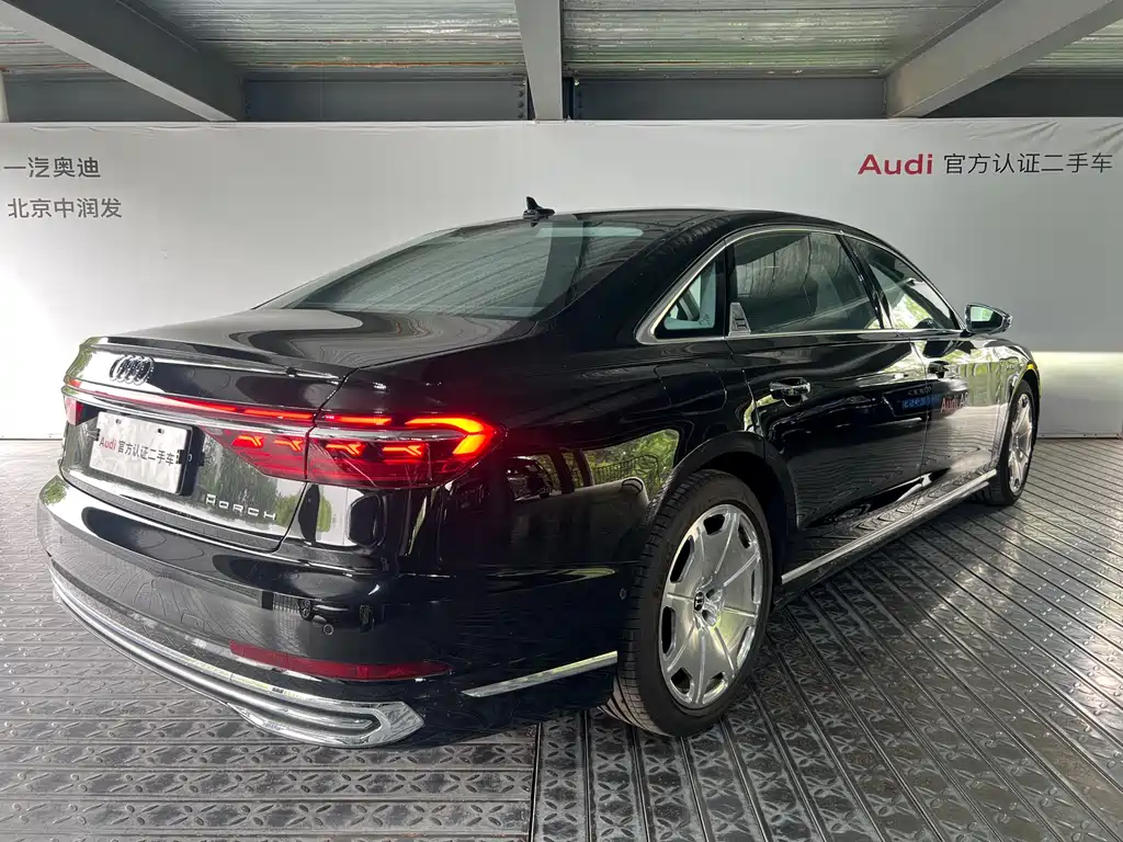 Audi A8 2025 — фото 5