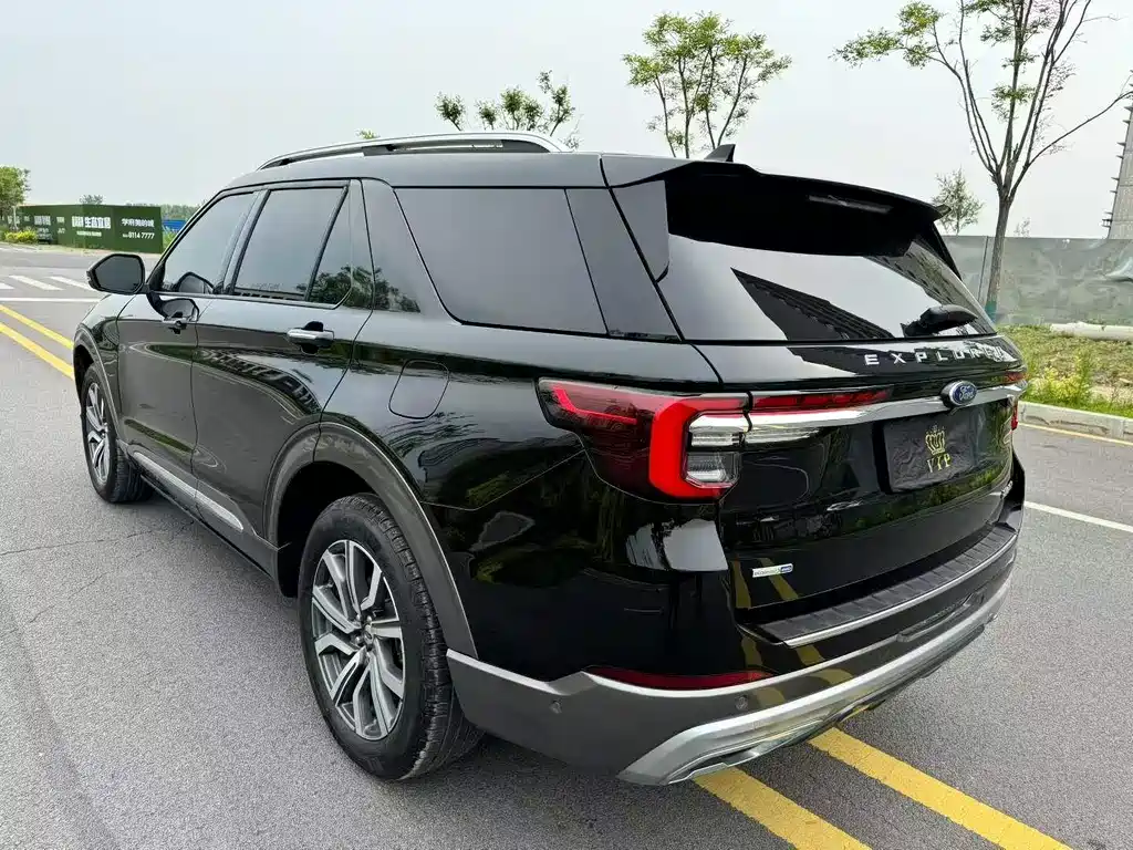 Ford Explorer 2023 — фото 9