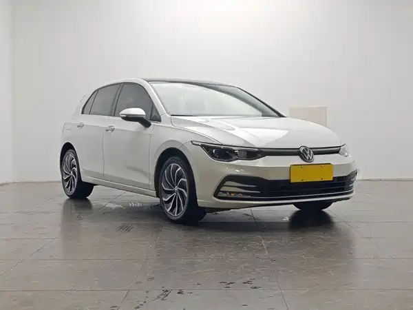 Volkswagen Golf 2023