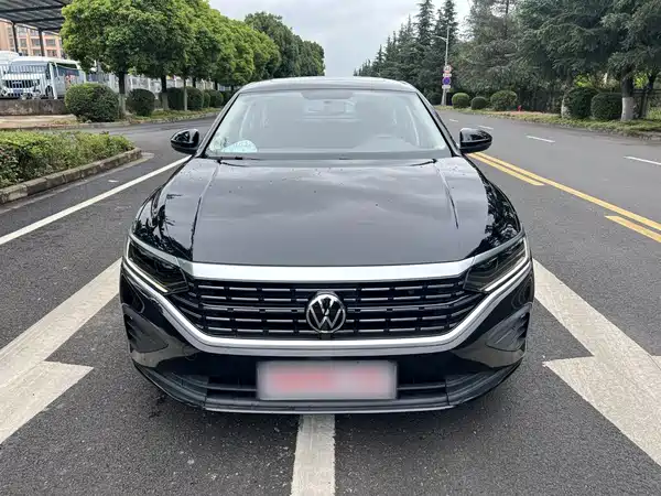 Volkswagen Passat 2025