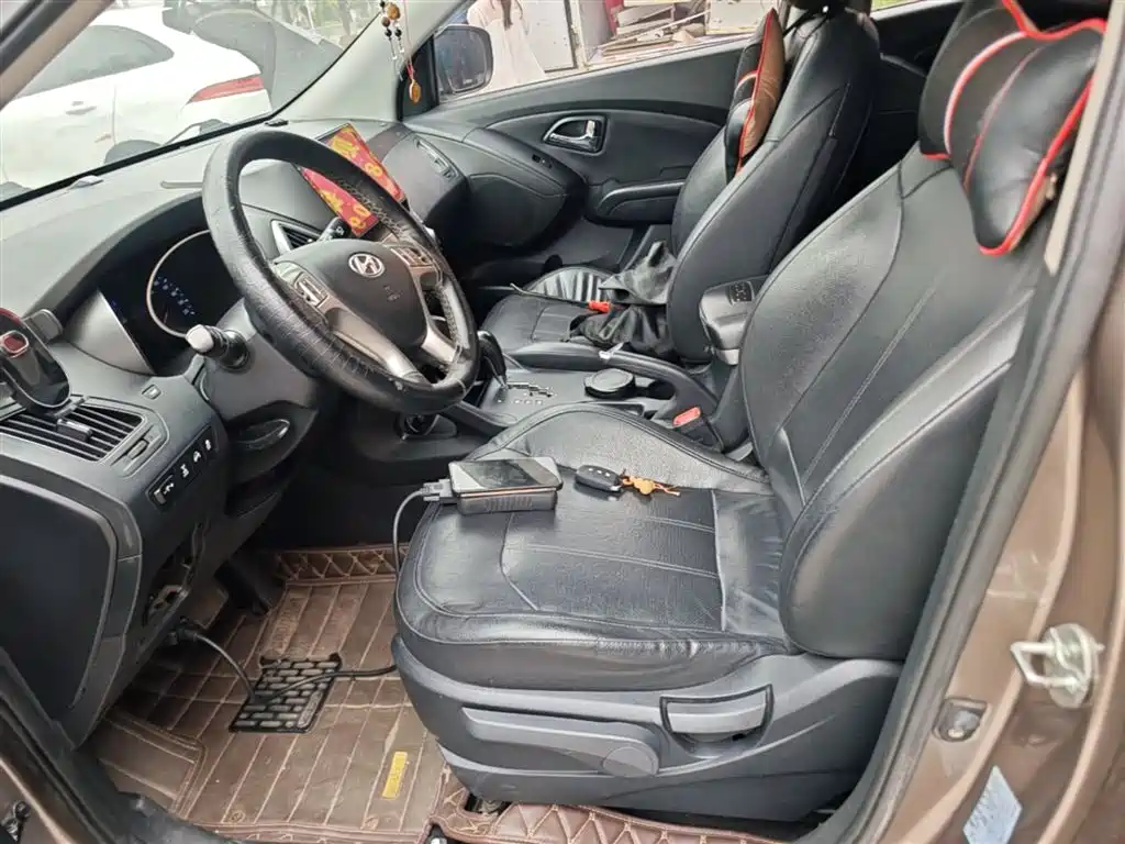 Hyundai ix35 2015 — фото 15