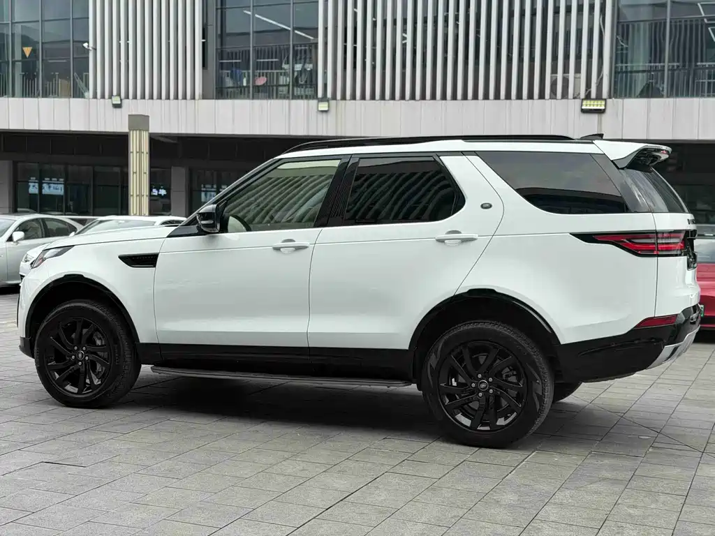 Land Rover Discovery 2020 — фото 14