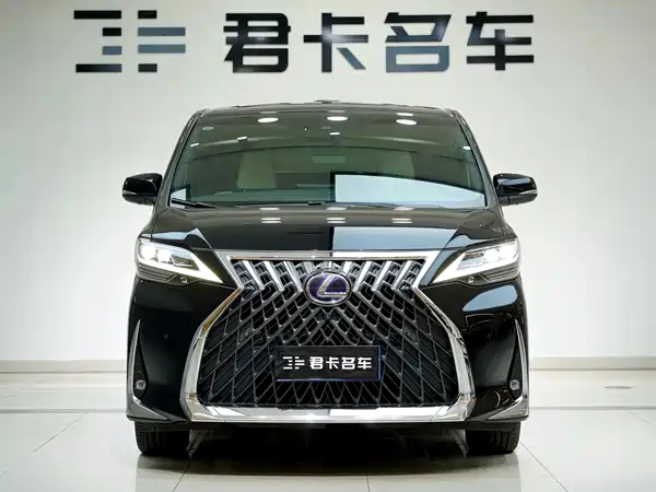 Lexus LM 2020