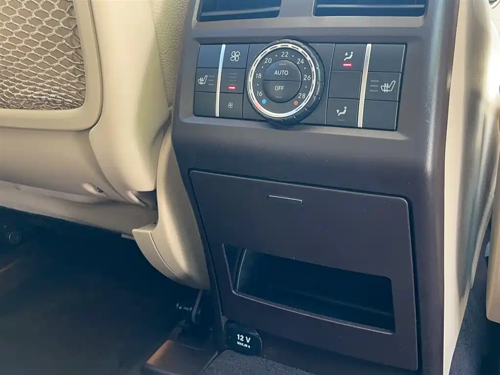 Mercedes-Benz GLS 2016 — фото 18