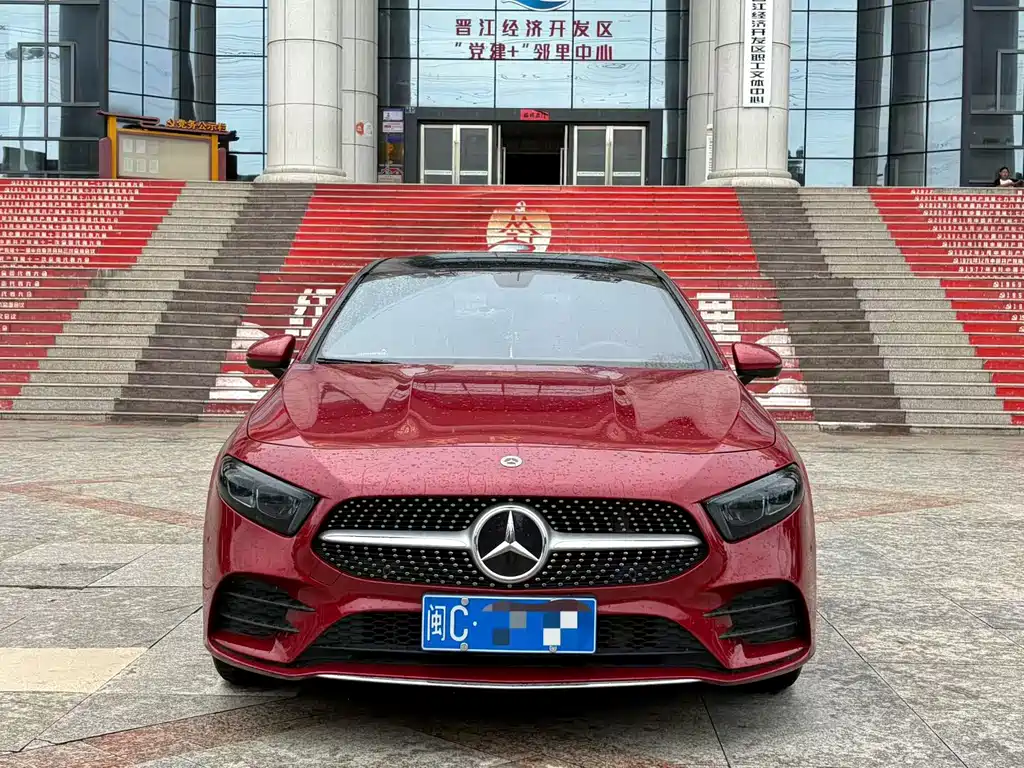 Mercedes-Benz A-Class 2023 — фото 2