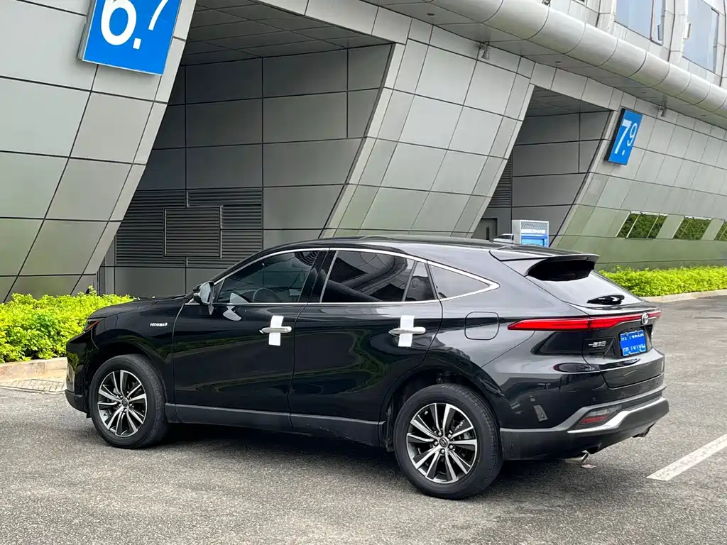 Toyota Harrier 2023 — фото 5