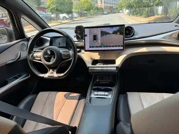 BYD Dolphin 2023