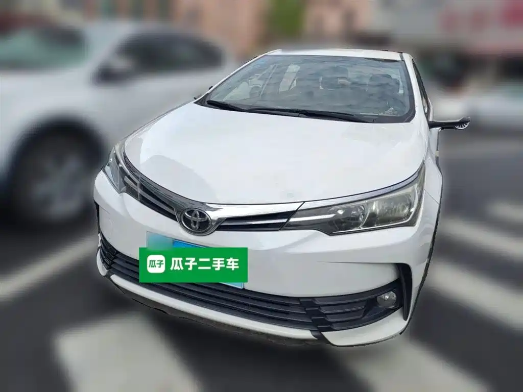 Toyota Corolla 2017 — фото 2