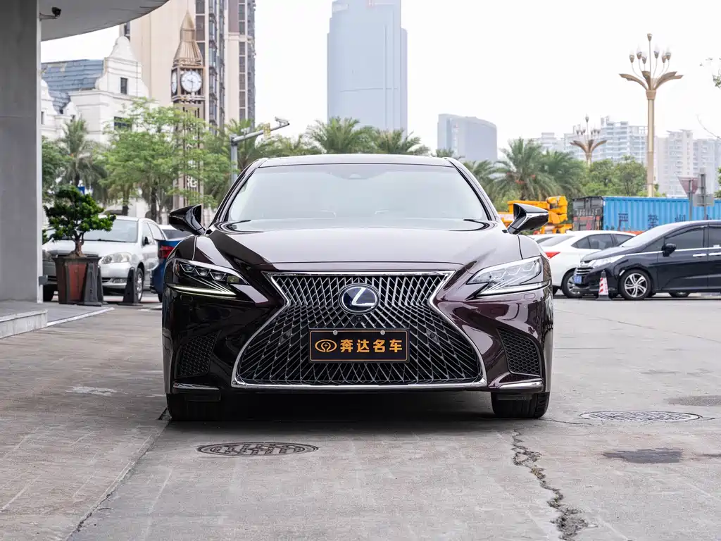 Lexus LS 2020 — фото 2