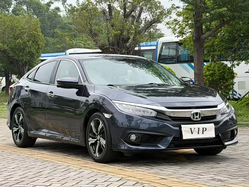 Honda Civic 2017 — фото 3