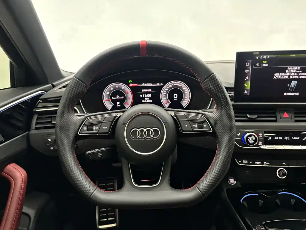 Audi A4L 2025 — фото 17