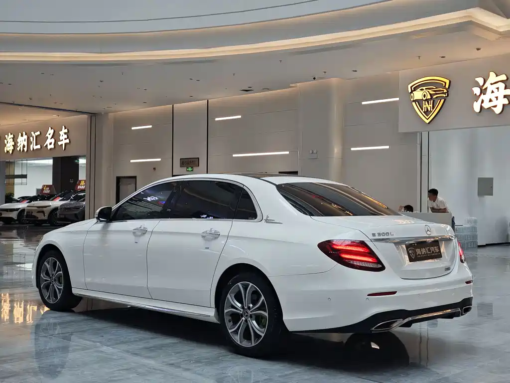 Mercedes-Benz E-Class 2020 — фото 3