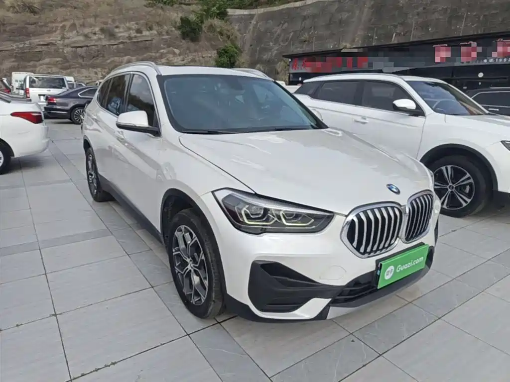 BMW X1 2021 — фото 4