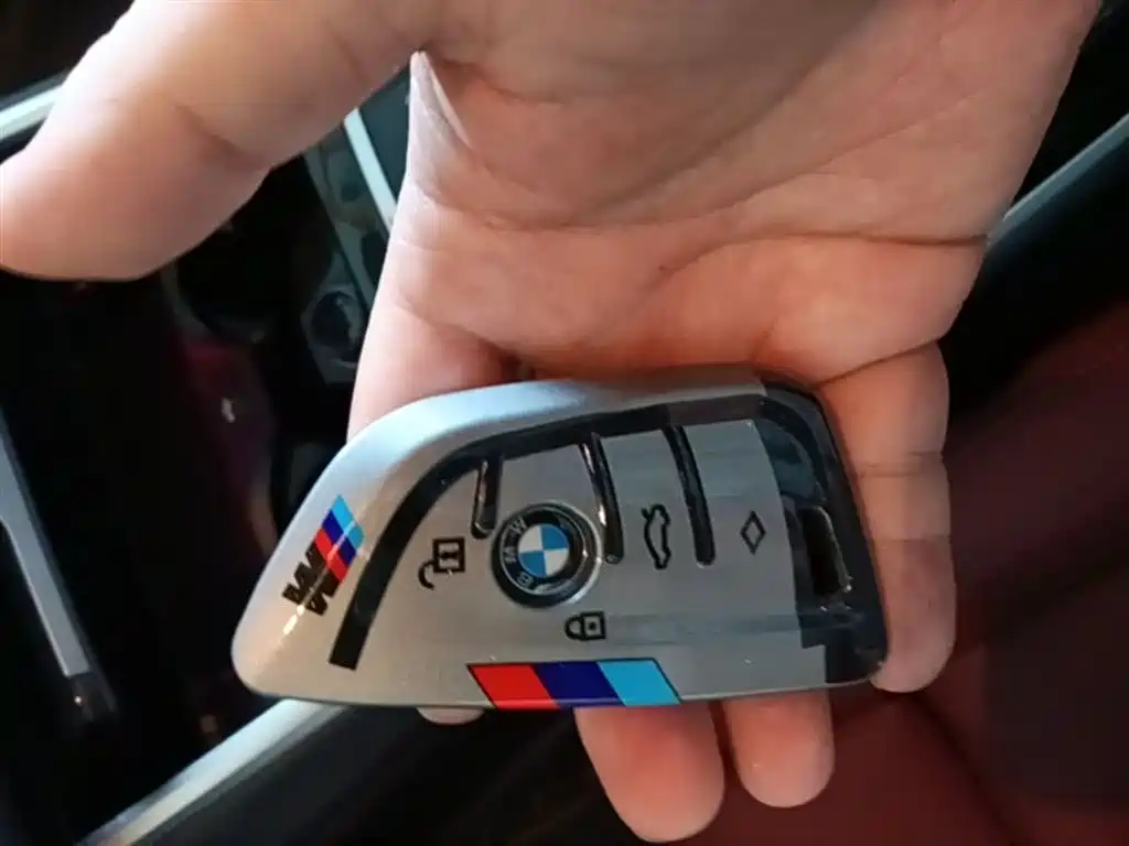 BMW i3 2024 — фото 9